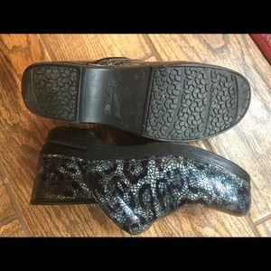 Size 42 Dansko XP. EUC